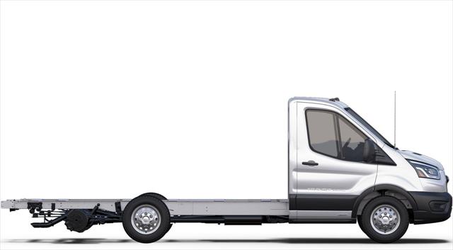 2023 Ford Transit Cutaway Base
