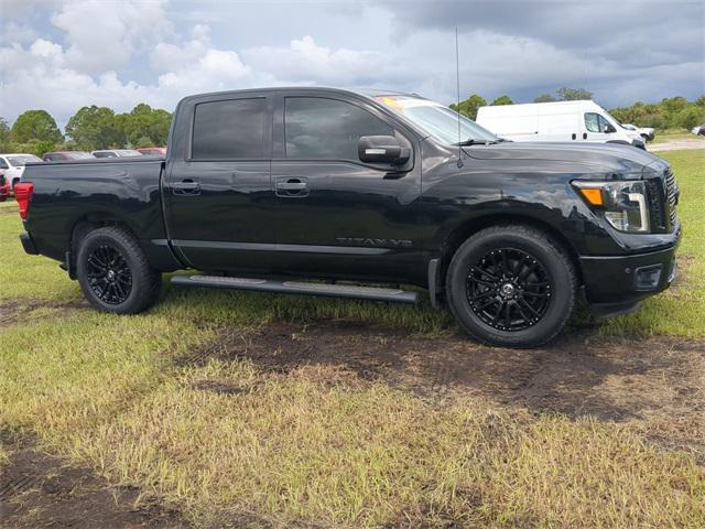 2019 Nissan TITAN SV