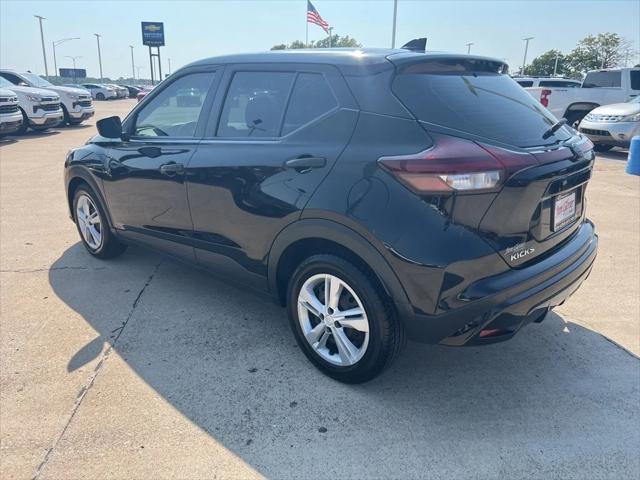 2022 Nissan Kicks S Xtronic CVT