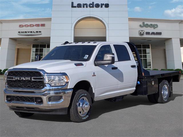 2024 RAM Ram 3500 Chassis Cab RAM 3500 TRADESMAN CREW CAB CHASSIS 4X4 60 CA