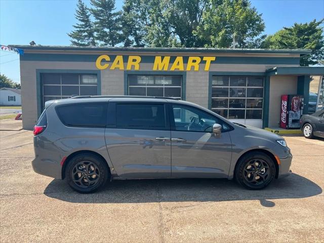 2021 Chrysler Pacifica Hybrid Touring L