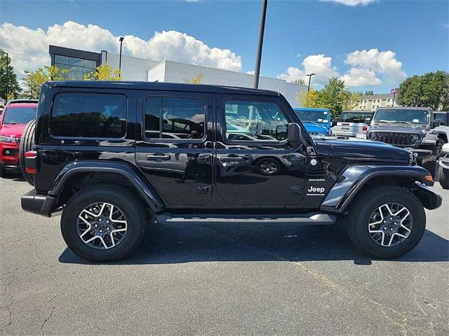 2024 Jeep Wrangler WRANGLER 4-DOOR SAHARA