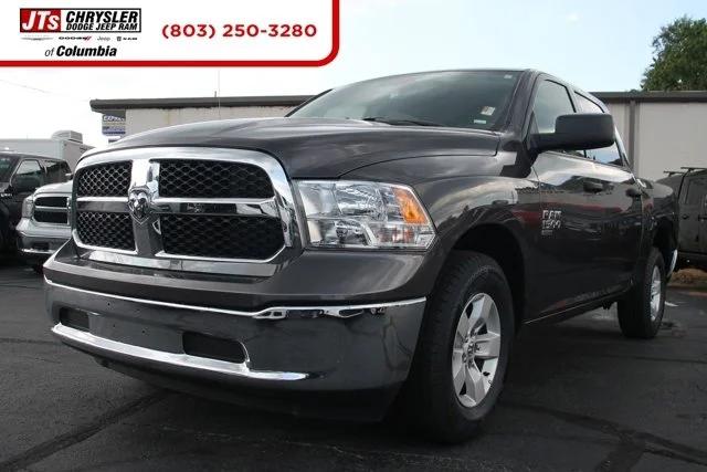 2022 RAM 1500 Classic SLT Crew Cab 4x2 57 Box