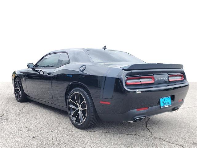 2015 Dodge Challenger R/T Scat Pack Shaker