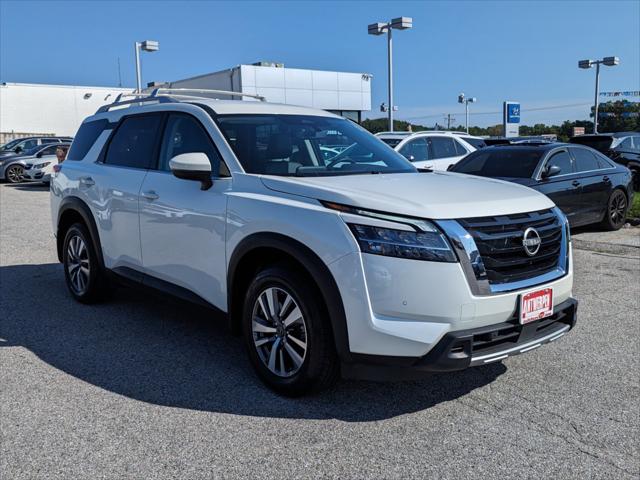 2023 Nissan Pathfinder SL 4WD