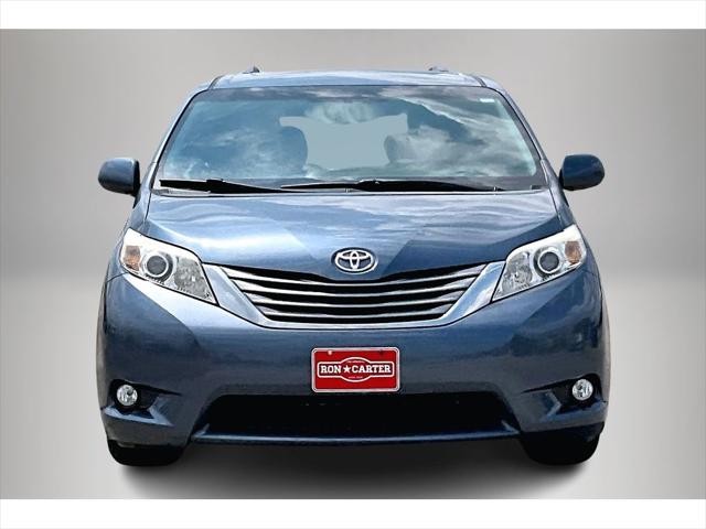 2015 Toyota Sienna XLE 8 Passenger