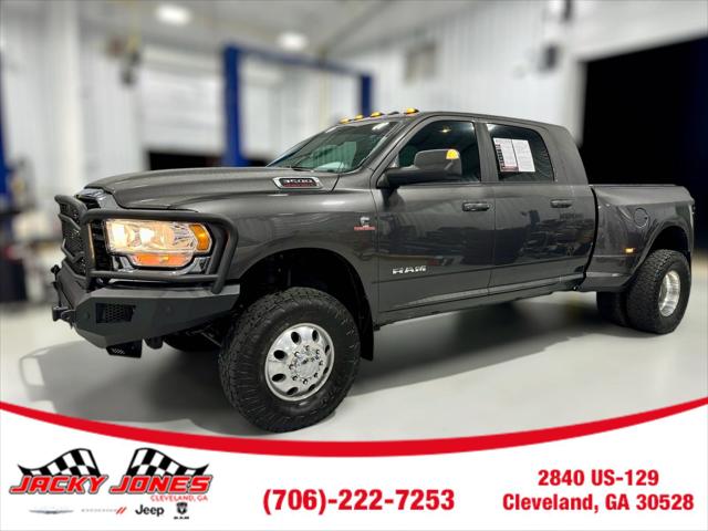 2022 RAM 3500 Big Horn Mega Cab 4x4 64 Box