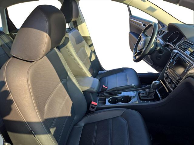 2018 Volkswagen Passat 2.0T SE