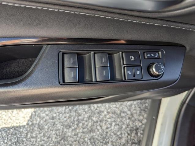 2022 Toyota Venza LE