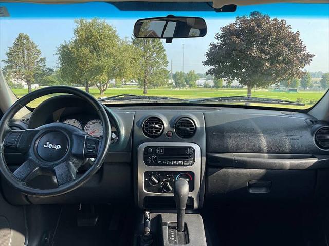2004 Jeep Liberty Sport