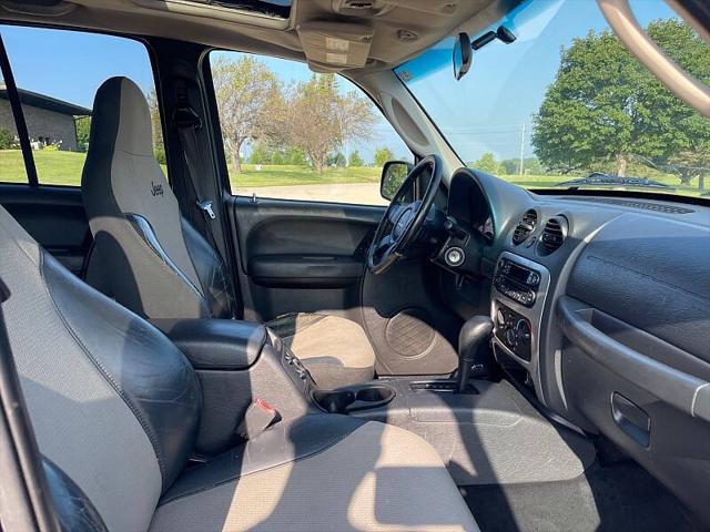 2004 Jeep Liberty Sport