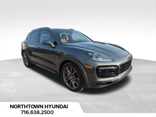 2023 Porsche Cayenne