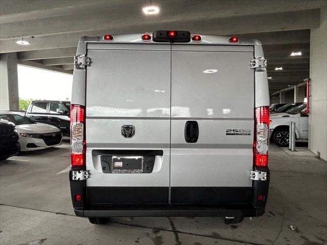 2025 RAM Ram ProMaster RAM PROMASTER 2500 TRADESMAN CARGO VAN LOW ROOF 136 WB