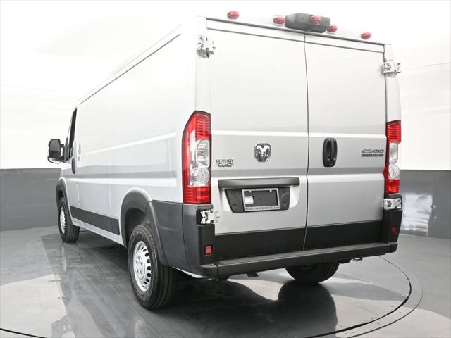 2025 RAM Ram ProMaster RAM PROMASTER 2500 TRADESMAN CARGO VAN LOW ROOF 136 WB