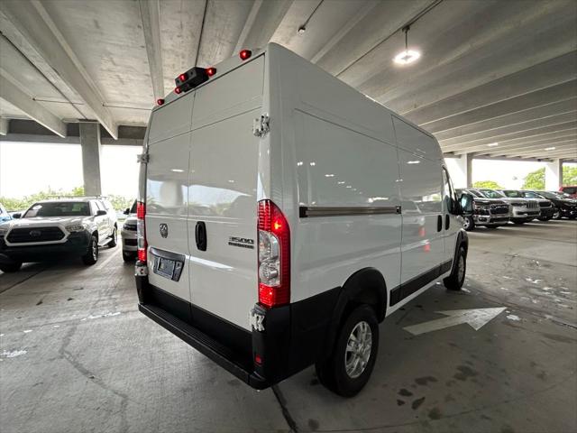 2025 RAM Ram ProMaster RAM PROMASTER 3500 SLT CARGO VAN HIGH ROOF 136 WB