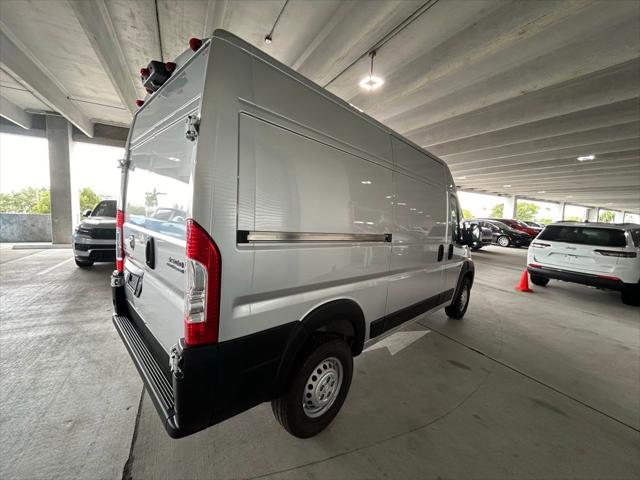 2025 RAM Ram ProMaster RAM PROMASTER 3500 TRADESMAN CARGO VAN HIGH ROOF 136 WB