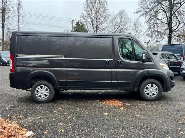 2025 RAM Ram ProMaster RAM PROMASTER 1500 SLT CARGO VAN LOW ROOF 136 WB