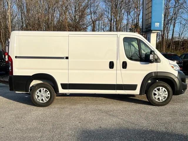 2025 RAM Ram ProMaster RAM PROMASTER 2500 SLT CARGO VAN LOW ROOF 136 WB