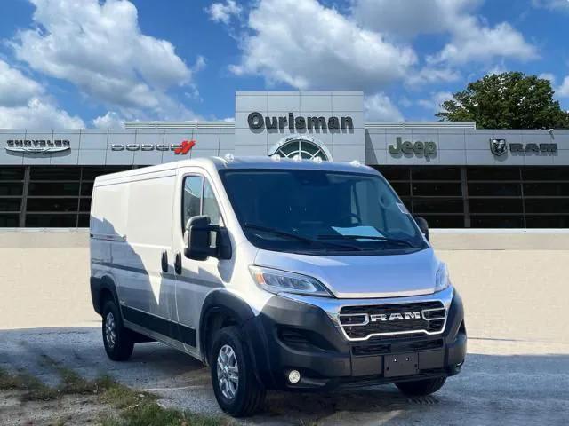 2025 RAM Ram ProMaster RAM PROMASTER 2500 SLT CARGO VAN LOW ROOF 136 WB