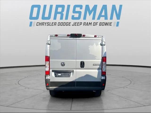 2025 RAM Ram ProMaster RAM PROMASTER 2500 SLT CARGO VAN LOW ROOF 136 WB