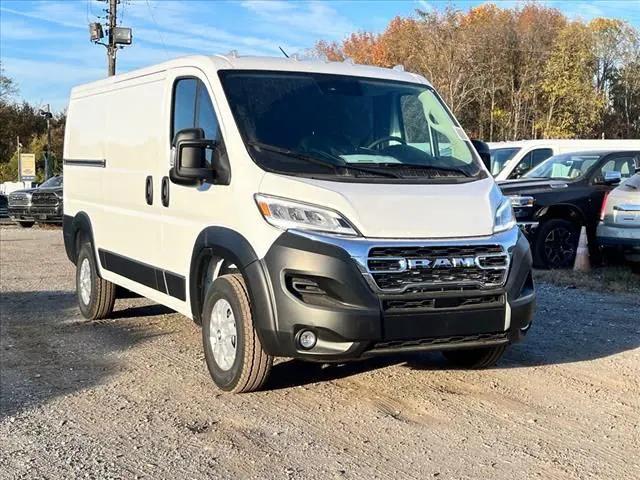 2025 RAM Ram ProMaster RAM PROMASTER 2500 SLT CARGO VAN LOW ROOF 136 WB