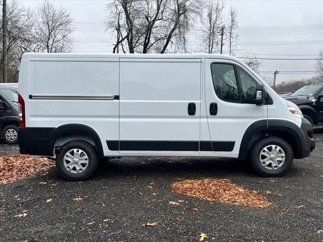 2025 RAM Ram ProMaster RAM PROMASTER 2500 SLT CARGO VAN LOW ROOF 136 WB