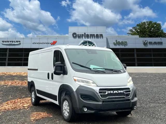 2025 RAM Ram ProMaster RAM PROMASTER 2500 SLT CARGO VAN LOW ROOF 136 WB