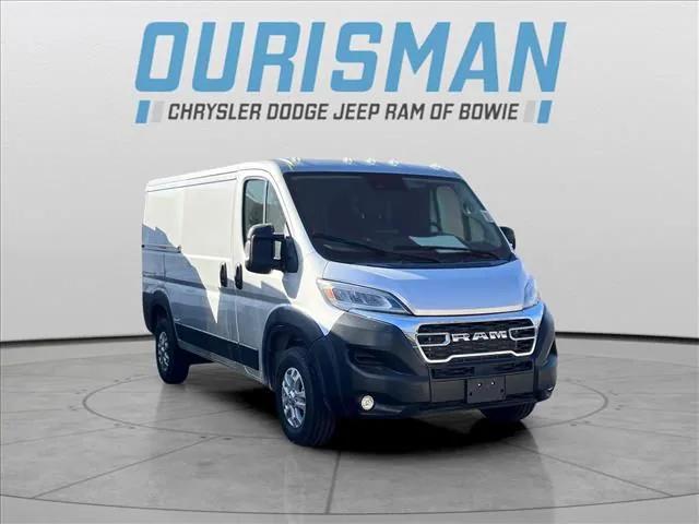 2025 RAM Ram ProMaster RAM PROMASTER 2500 SLT CARGO VAN LOW ROOF 136 WB