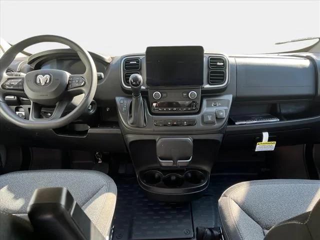 2025 Ram ProMaster Cargo Van SLT Low Roof 136" WB