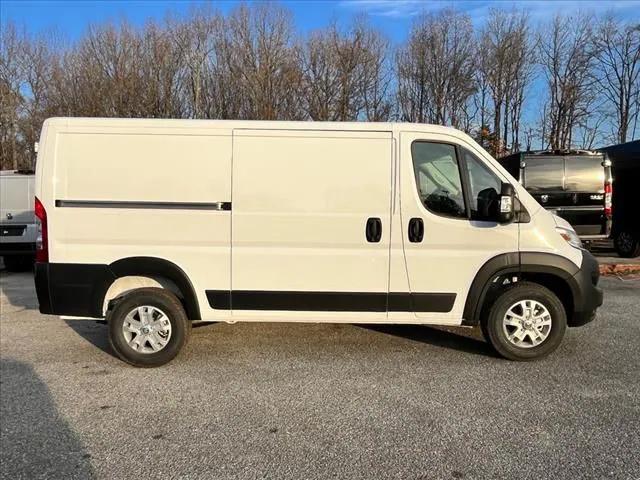 2025 RAM Ram ProMaster RAM PROMASTER 2500 SLT CARGO VAN LOW ROOF 136 WB