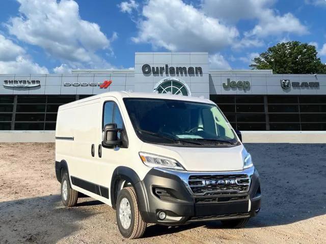 2025 RAM Ram ProMaster RAM PROMASTER 2500 SLT CARGO VAN LOW ROOF 136 WB