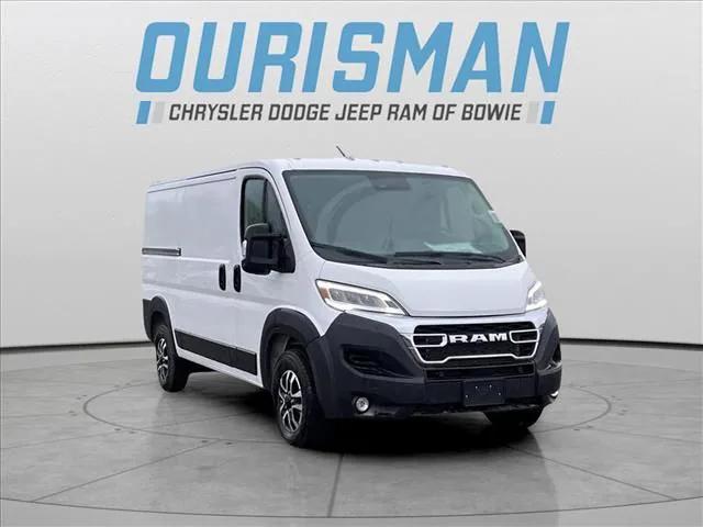 2025 RAM Ram ProMaster RAM PROMASTER 3500 SLT CARGO VAN LOW ROOF 136 WB