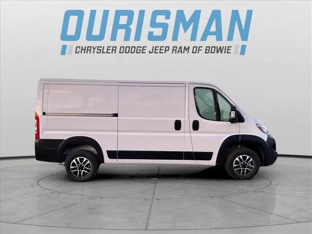 2025 RAM Ram ProMaster RAM PROMASTER 3500 SLT CARGO VAN LOW ROOF 136 WB