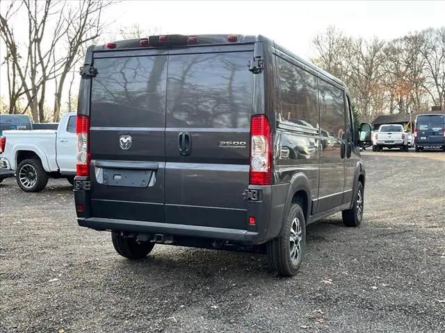 2025 RAM Ram ProMaster RAM PROMASTER 3500 SLT CARGO VAN LOW ROOF 136 WB