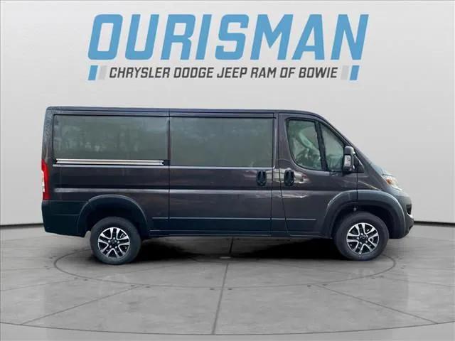 2025 RAM Ram ProMaster RAM PROMASTER 3500 SLT CARGO VAN LOW ROOF 136 WB