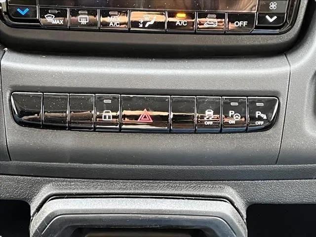 2025 Ram ProMaster Cargo Van SLT Low Roof 136" WB