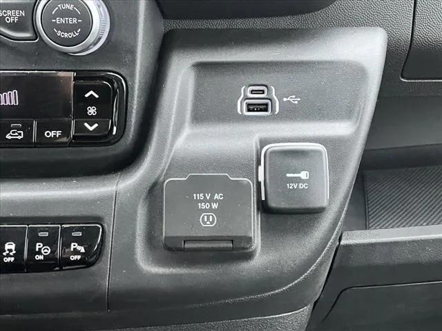 2025 Ram ProMaster Cargo Van SLT Low Roof 136" WB