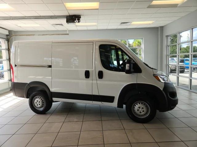 2025 RAM Ram ProMaster RAM PROMASTER 1500 TRADESMAN CARGO VAN LOW ROOF 118 WB