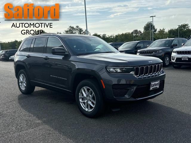 2024 Jeep Grand Cherokee GRAND CHEROKEE LAREDO X 4X4