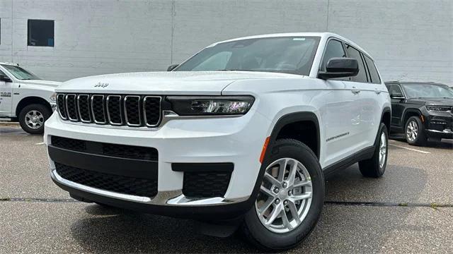 2024 Jeep Grand Cherokee GRAND CHEROKEE L LAREDO X 4X4