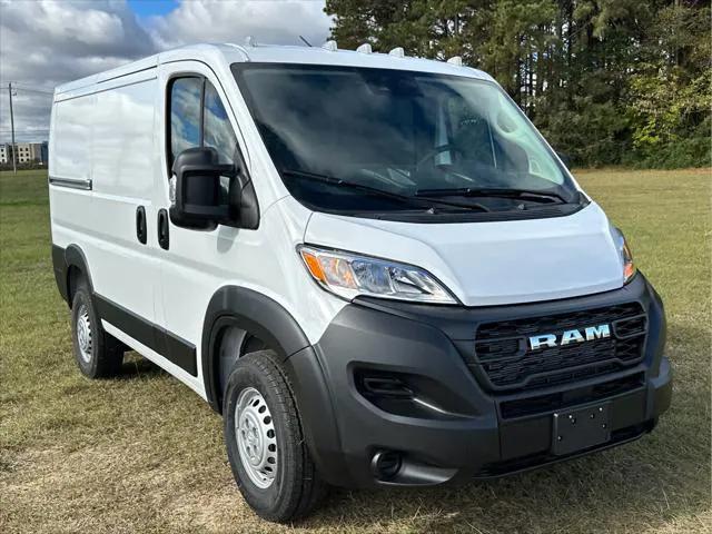 2025 RAM Ram ProMaster RAM PROMASTER 1500 TRADESMAN CARGO VAN LOW ROOF 118 WB