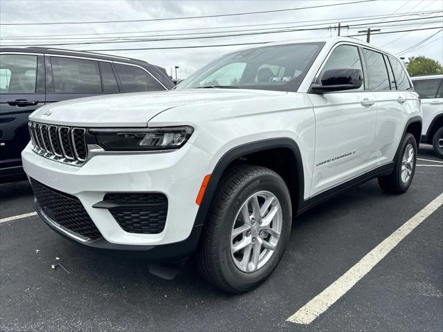 2024 Jeep Grand Cherokee GRAND CHEROKEE LAREDO X 4X4