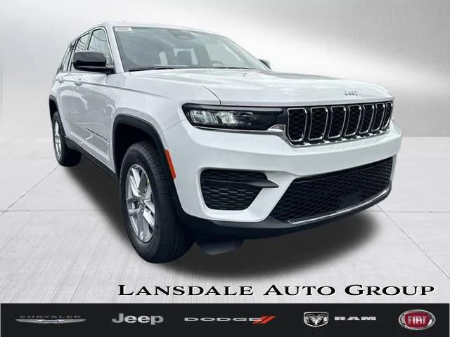 2024 Jeep Grand Cherokee GRAND CHEROKEE LAREDO X 4X4