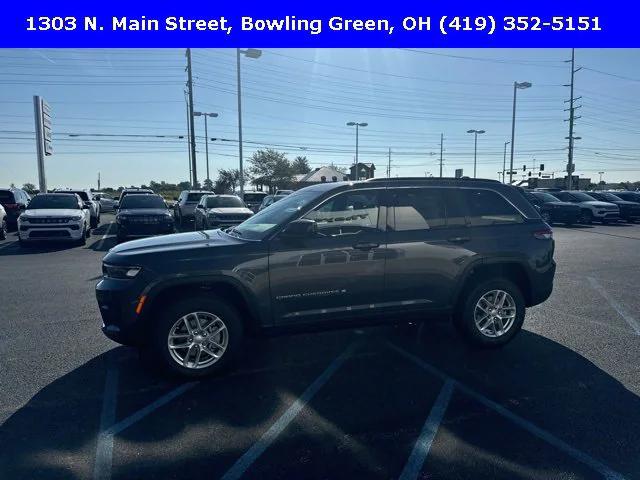 2024 Jeep Grand Cherokee GRAND CHEROKEE LAREDO X 4X4