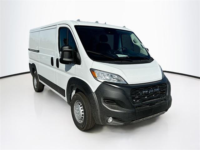 2025 RAM Ram ProMaster RAM PROMASTER 1500 TRADESMAN CARGO VAN LOW ROOF 136 WB