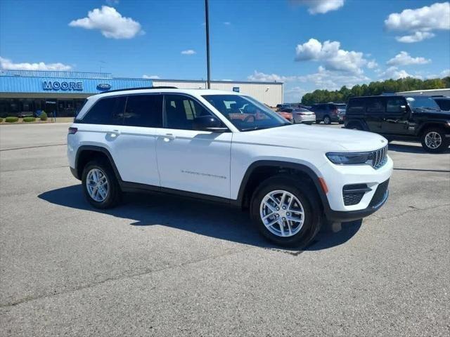 2024 Jeep Grand Cherokee GRAND CHEROKEE LAREDO X 4X4