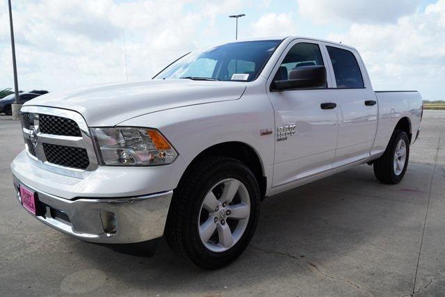 2024 RAM Ram 1500 Classic RAM 1500 CLASSIC TRADESMAN CREW CAB 4X4 64 BOX