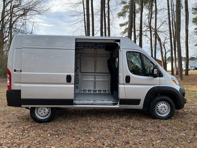 2025 RAM Ram ProMaster RAM PROMASTER 1500 TRADESMAN CARGO VAN HIGH ROOF 136 WB