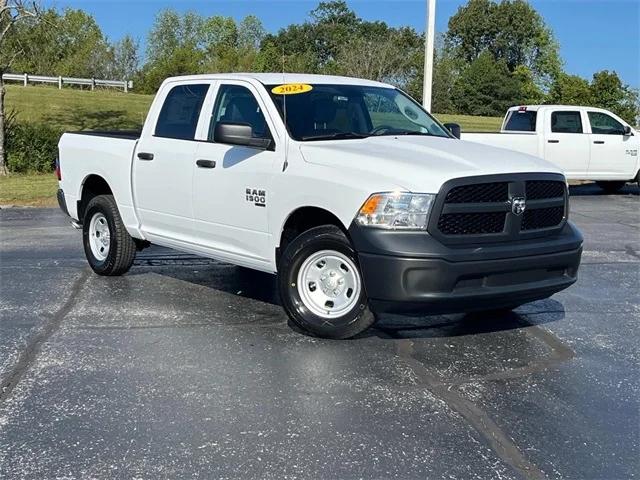 2024 RAM Ram 1500 Classic RAM 1500 CLASSIC TRADESMAN CREW CAB 4X4 57 BOX