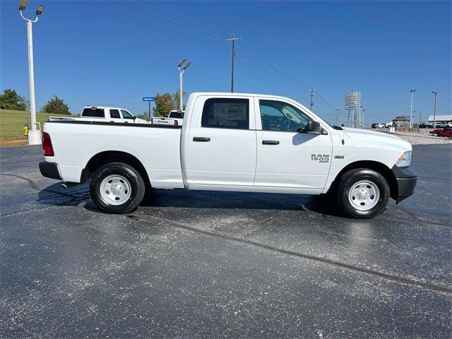 2024 RAM Ram 1500 Classic RAM 1500 CLASSIC TRADESMAN CREW CAB 4X4 64 BOX
